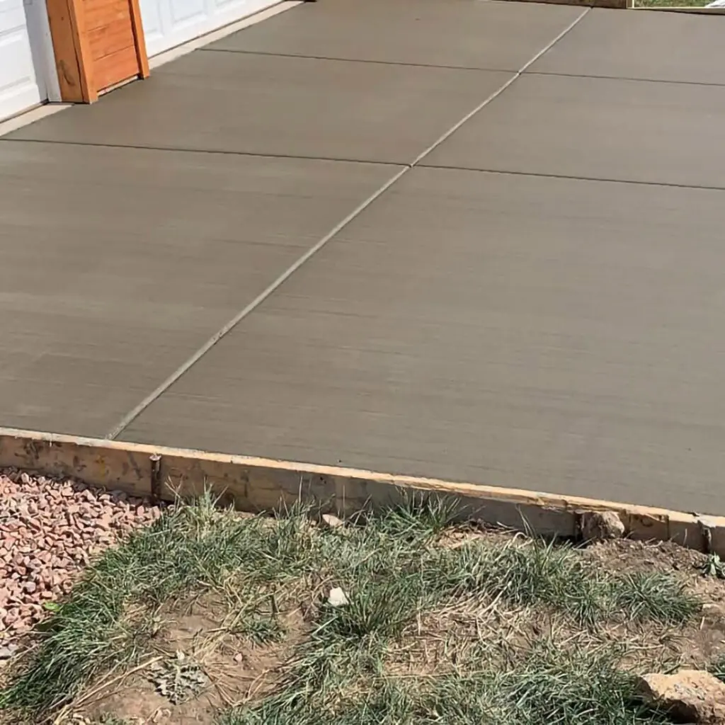 Xtreme Concrete - Concrete Slab Driveway Fresh Pour